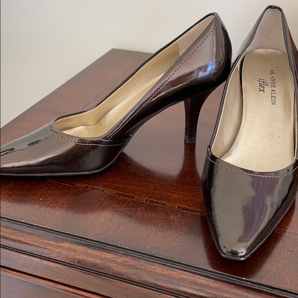 NEW AK ANNE KLEIN IFLEX PUMPS